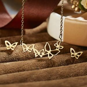 Butterfly Necklace Earrings Set.